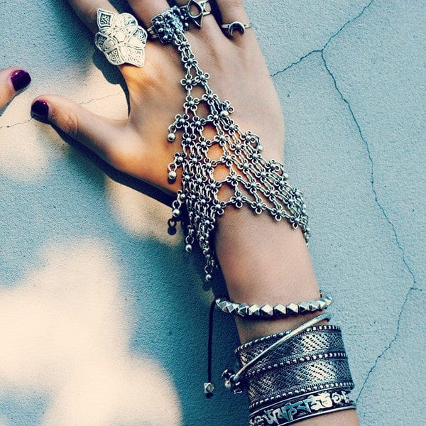 Bohemian Chain Flower Finger Bracelet - Floral Fawna