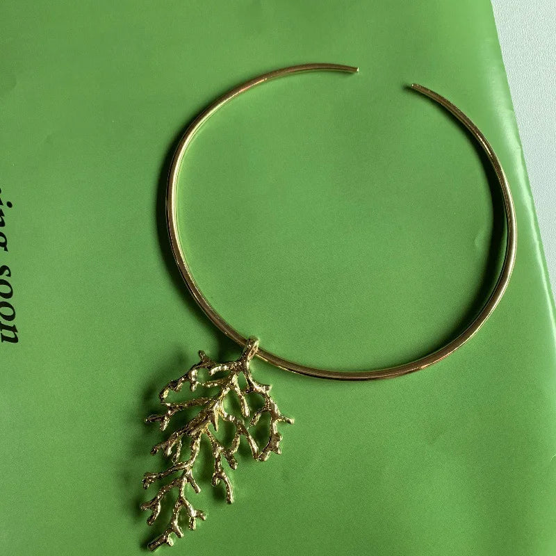 Coral Choker Necklace - Floral Fawna