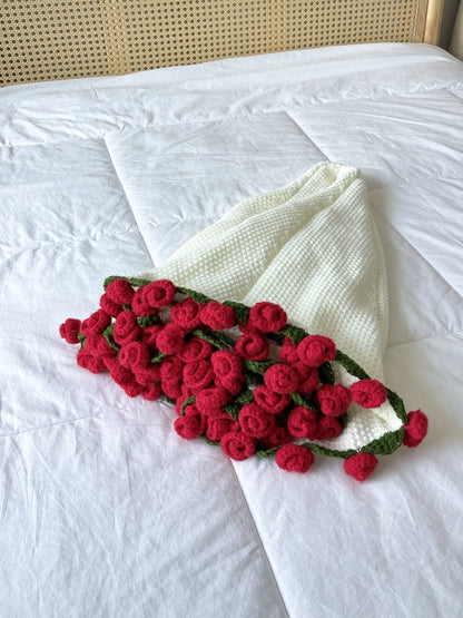 Red Rose Trim Circular Blanket - Floral Fawna