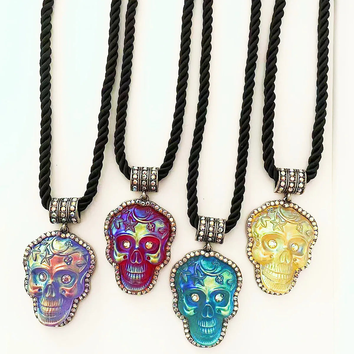 Skull Rope Necklace - Floral Fawna