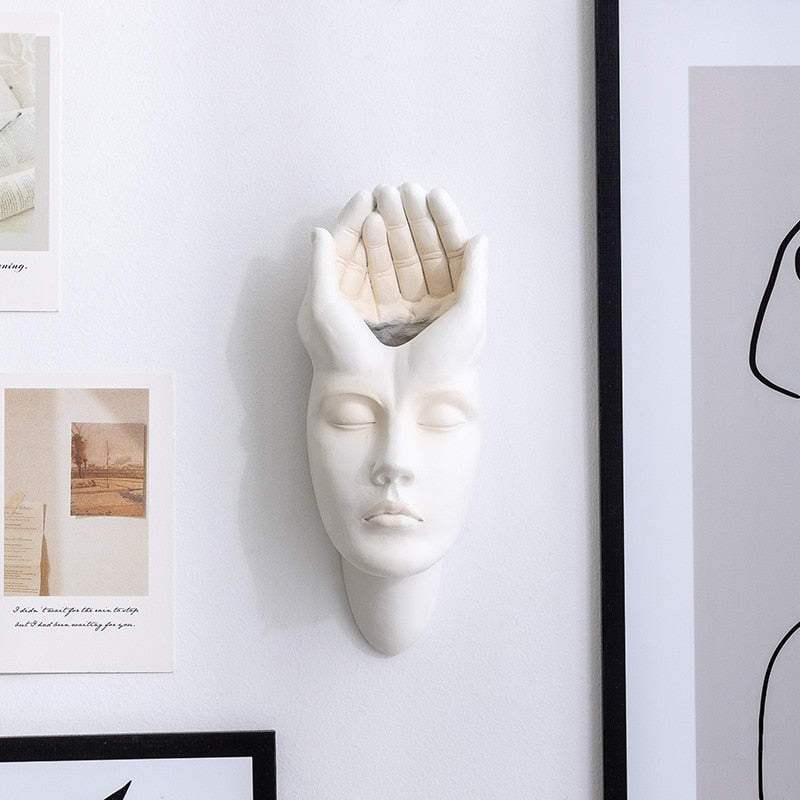 Minimalist Face Wall Vase - Floral Fawna