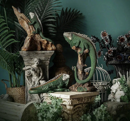 Realistic Iguana Sculpture - Floral Fawna