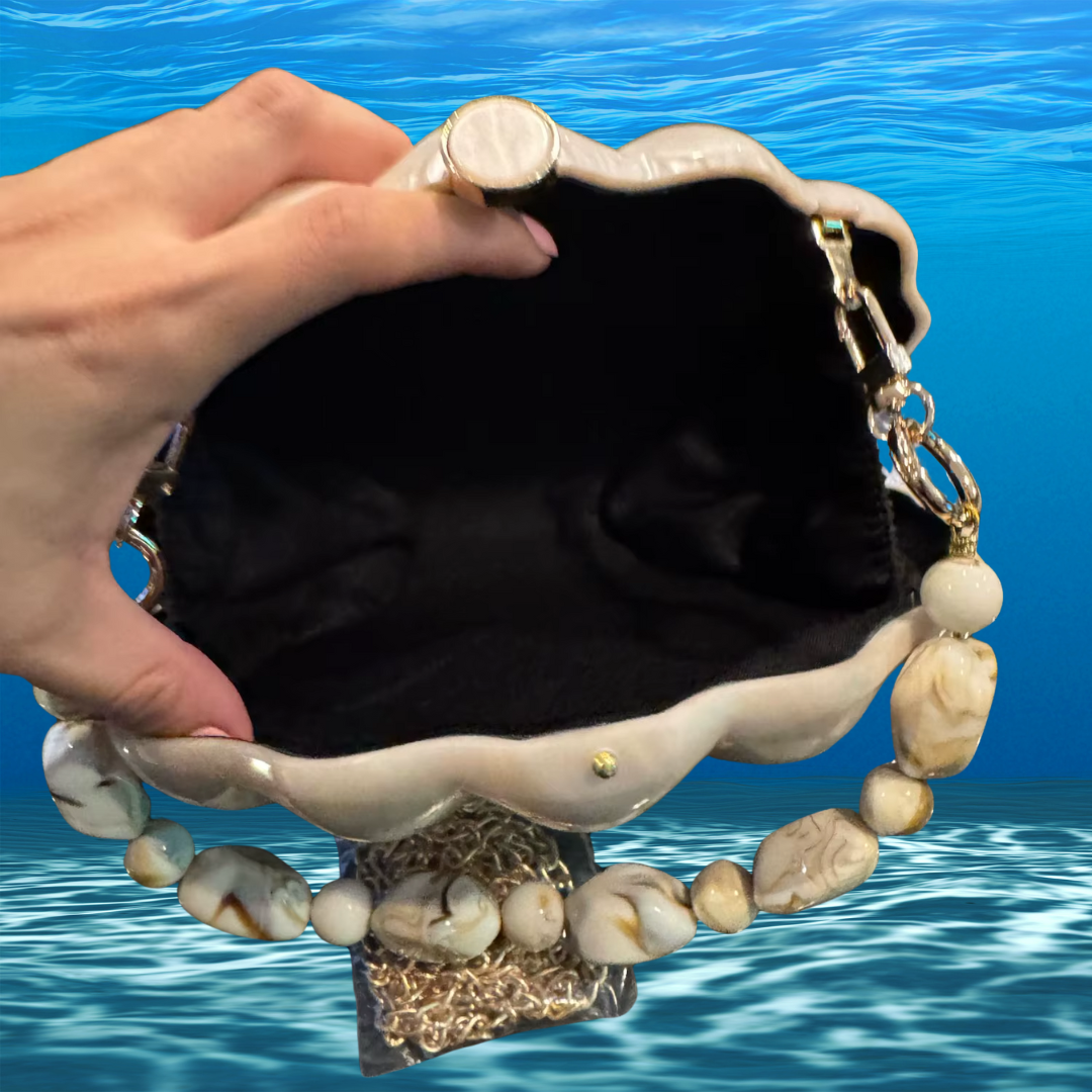 Acrylic Shell Clutch Bag - Floral Fawna