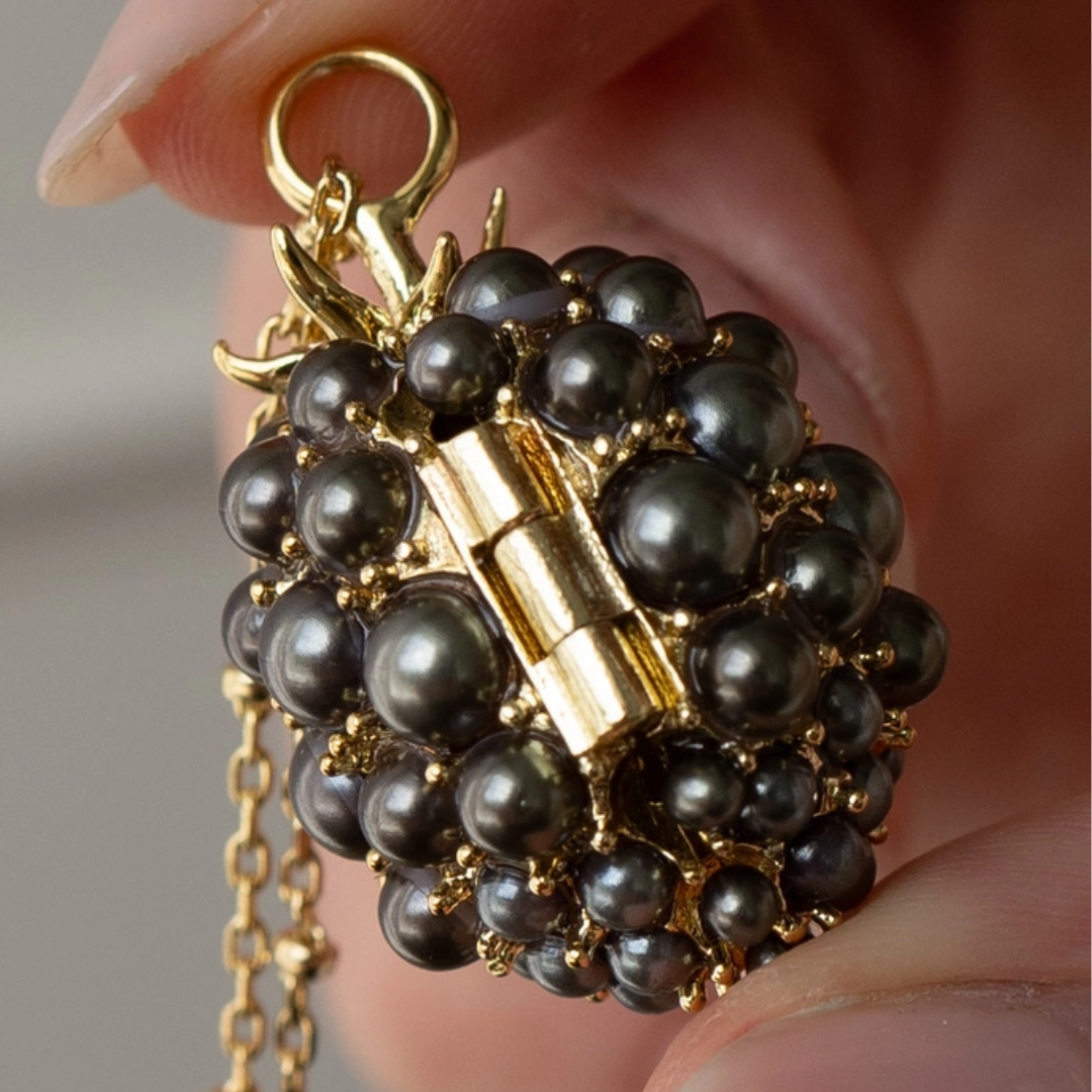 Blackberry &amp; Mouse Locket