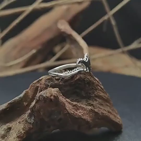 Dinosaur Adjustable Ring