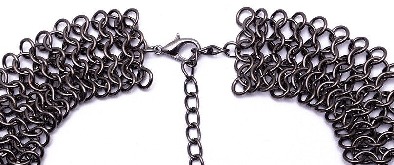 Exaggerated Chain Skull Necklace - Floral Fawna