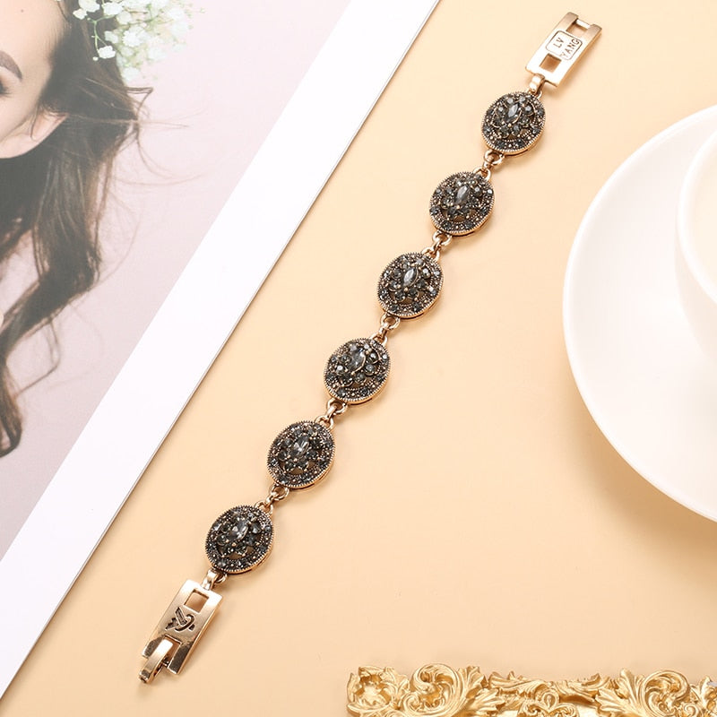 Luxurious Crystal Chain Bracelet - Floral Fawna