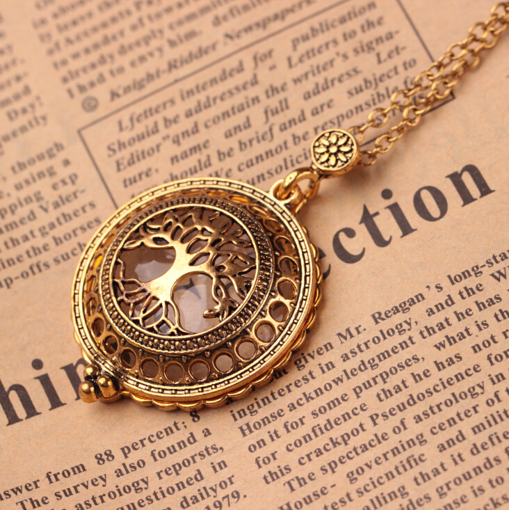 Secret Magnifying Glass Golden Necklace - Floral Fawna