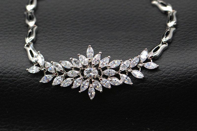 Big Flower Charm Zirconia Diamond Bracelets - Floral Fawna