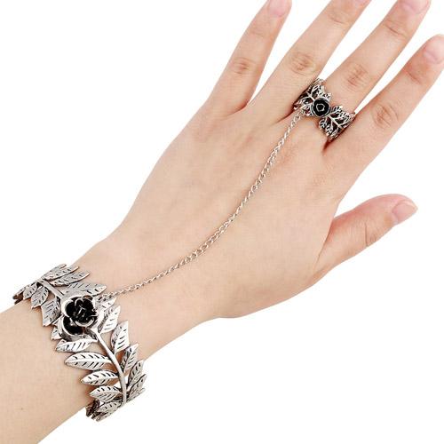 Bohemian Style Hand Chain Bracelet - Floral Fawna