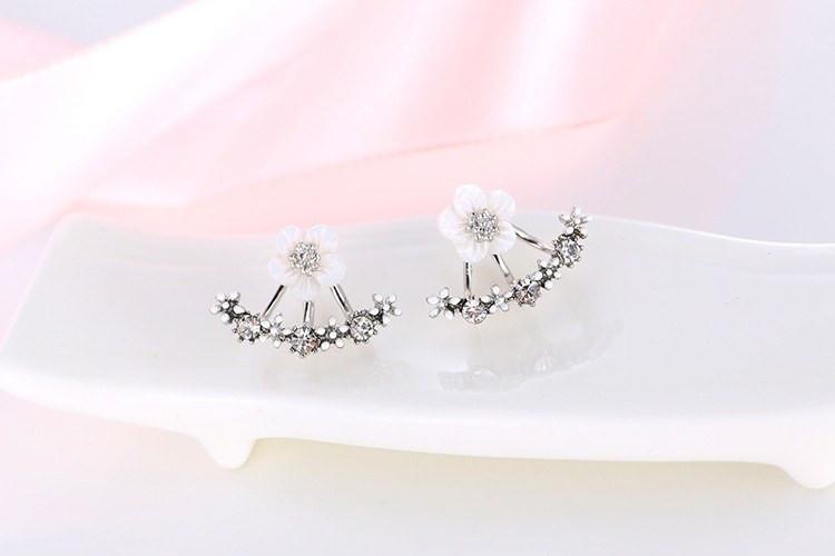 Flower Stud Earrings - Floral Fawna