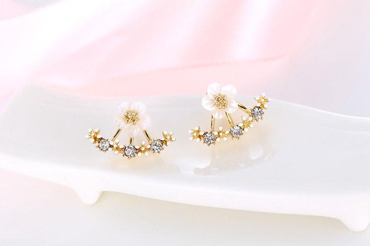 Flower Stud Earrings - Floral Fawna