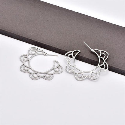 Hollow Lotus Hoop Earrings - Floral Fawna