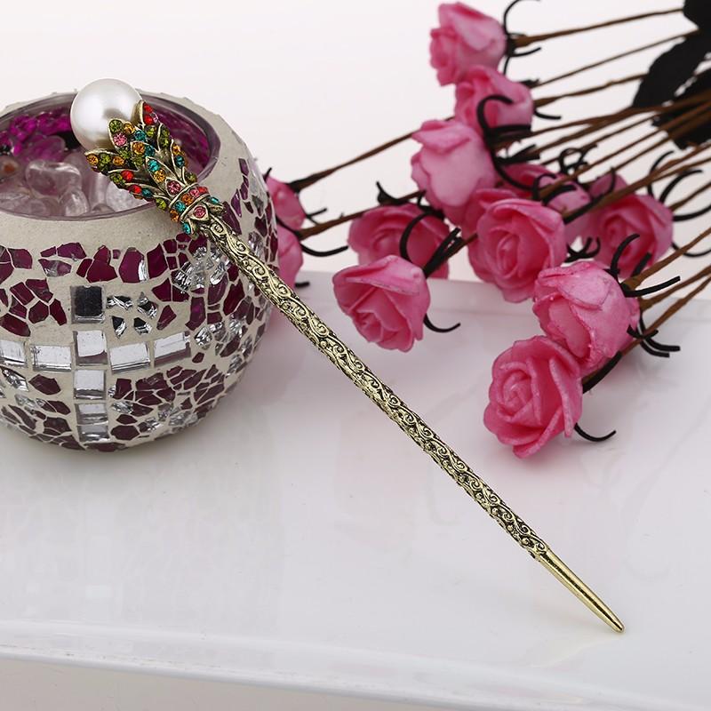 Pearl &amp; Rhinestone Crystals Hair Stick - Floral Fawna