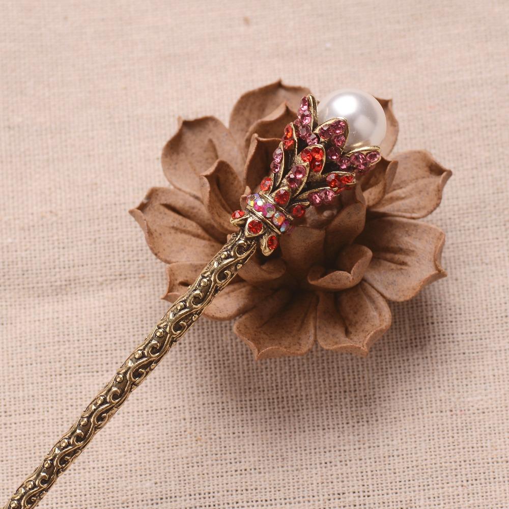 Pearl &amp; Rhinestone Crystals Hair Stick - Floral Fawna