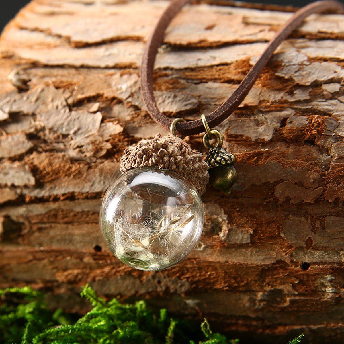 Acorn &amp; Dandelions Glass Necklace - Floral Fawna