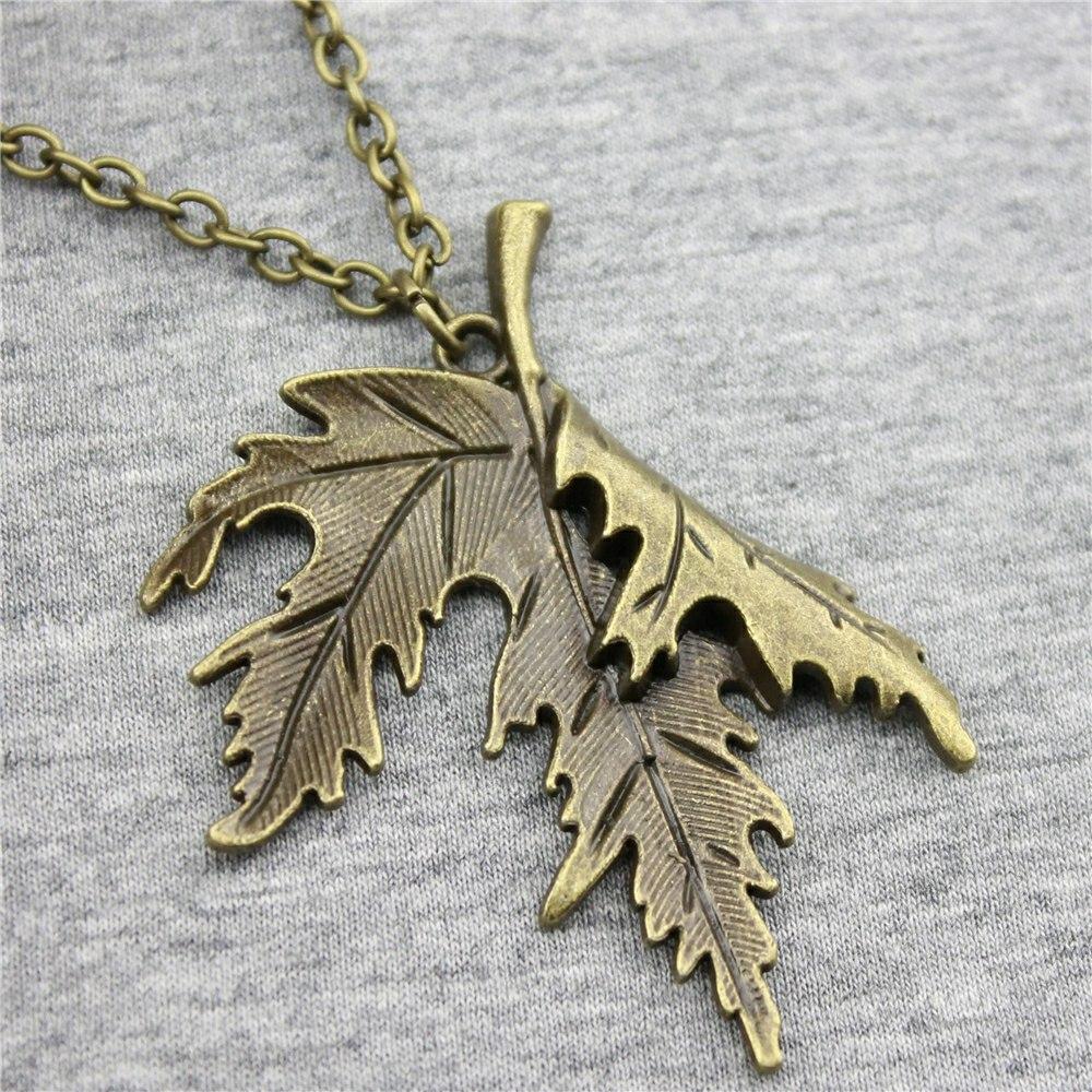 The Falling Leaf Necklace - Floral Fawna