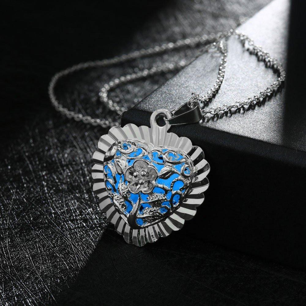 Magical Glow In The Dark Heart Flower Necklace - Floral Fawna