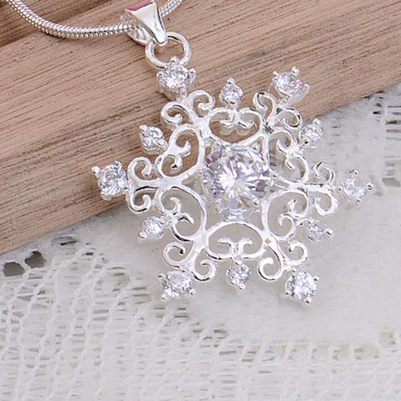 Snowflake Pendant - Floral Fawna