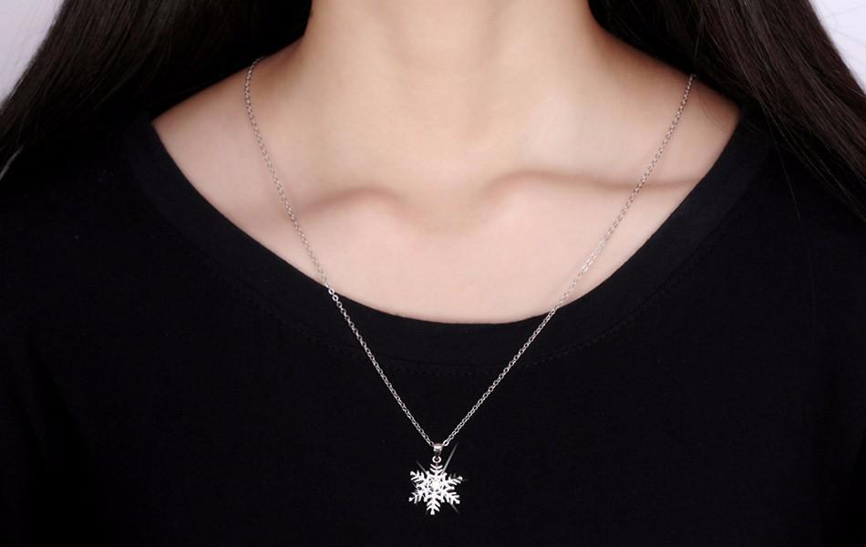 Snowflake Sterling Silver Necklace - Floral Fawna