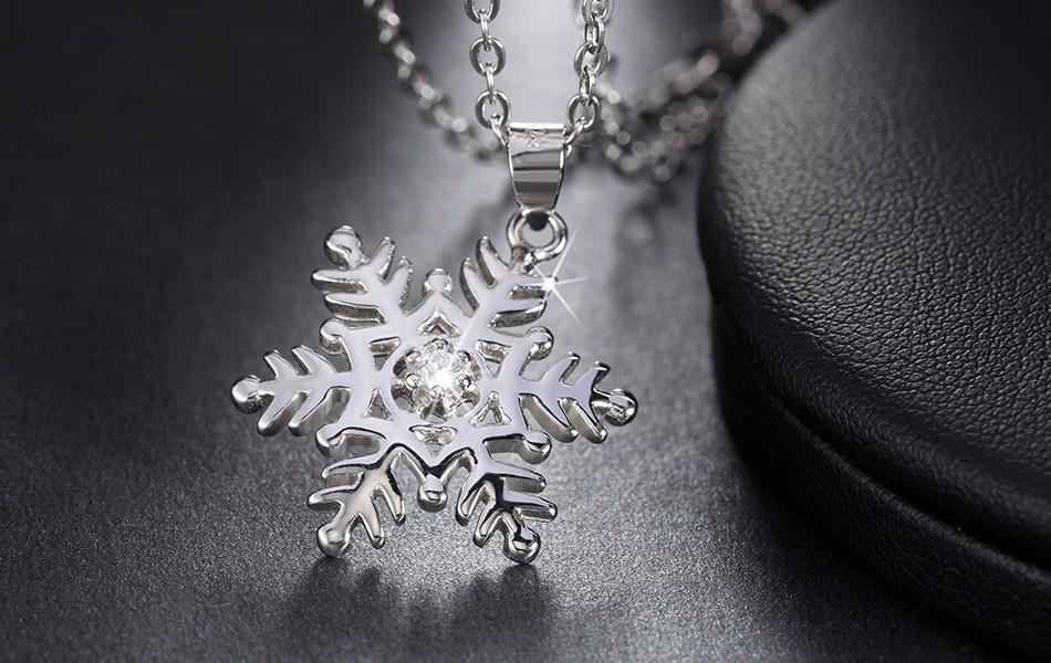 Snowflake Sterling Silver Necklace - Floral Fawna