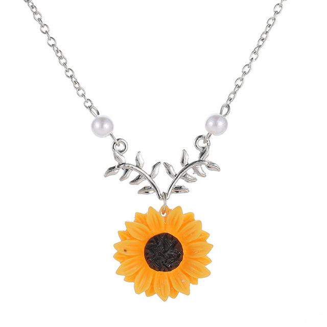 Sunflower Power Pearl Necklace - Floral Fawna