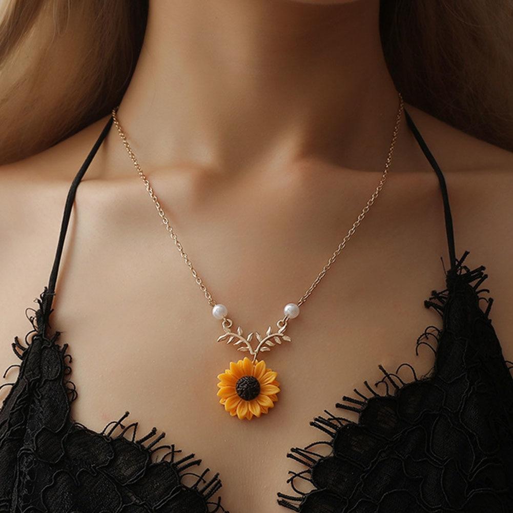 Sunflower Power Pearl Necklace - Floral Fawna