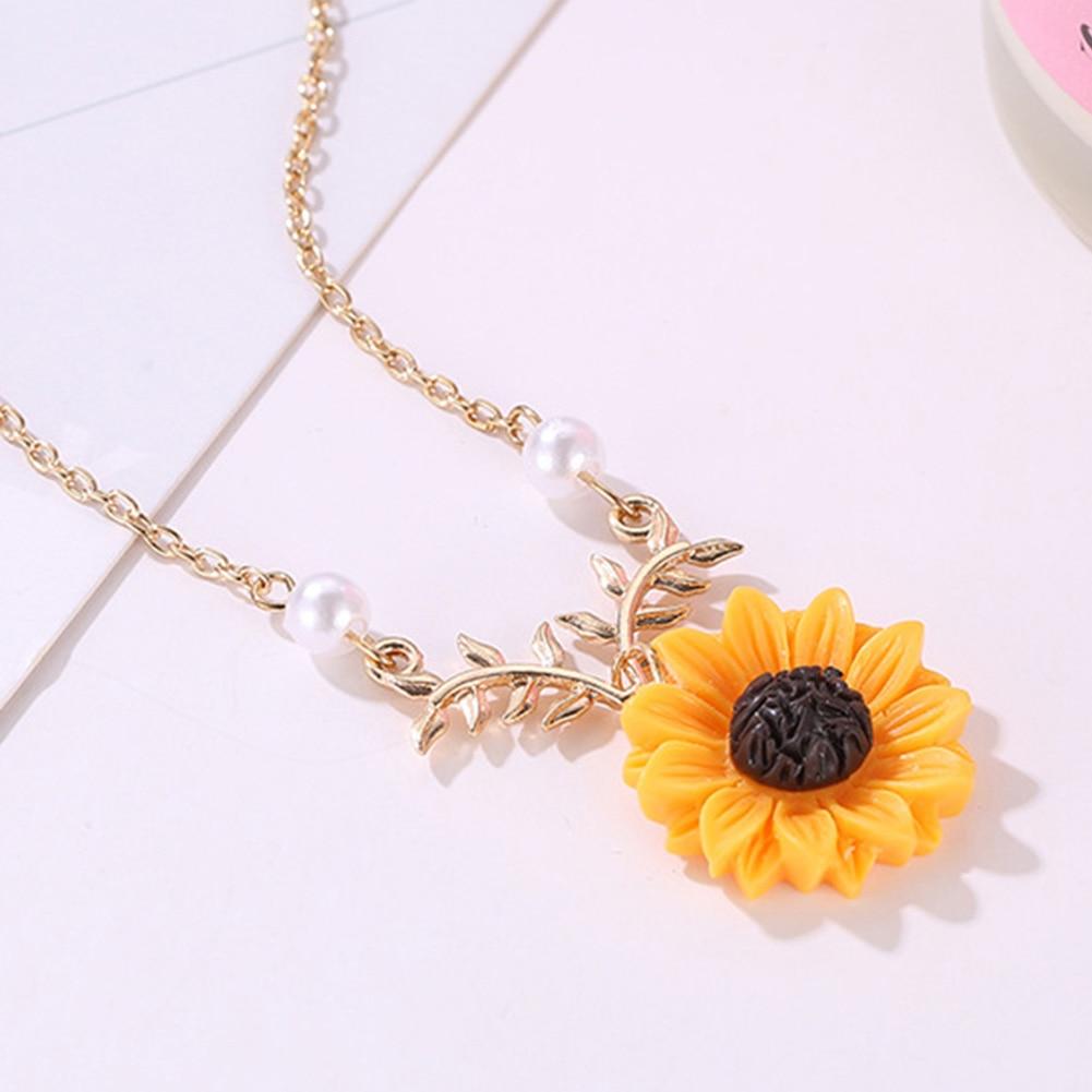 Sunflower Power Pearl Necklace - Floral Fawna