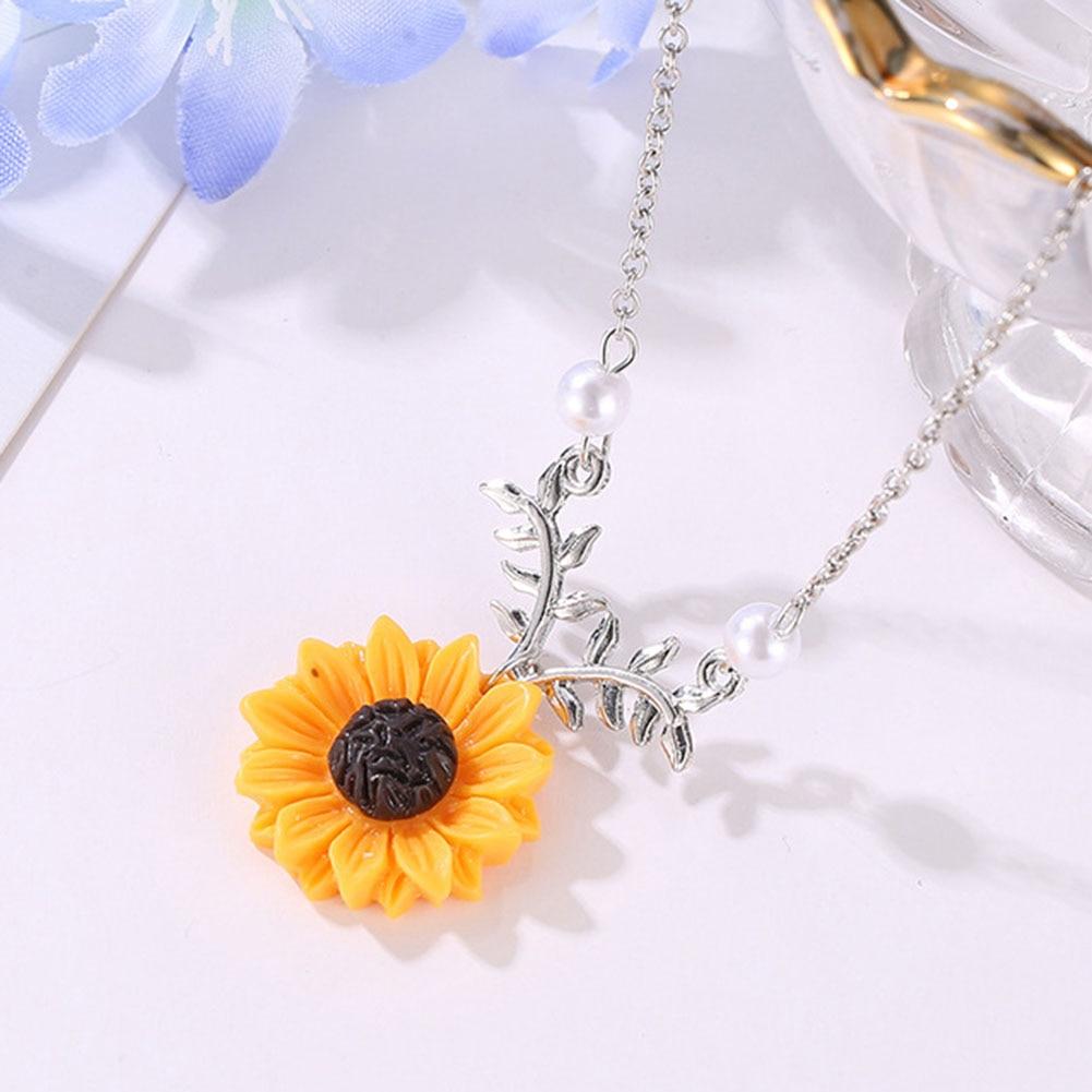 Sunflower Power Pearl Necklace - Floral Fawna