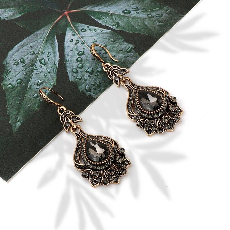 Vintage Style Black Crystal Earrings - Floral Fawna