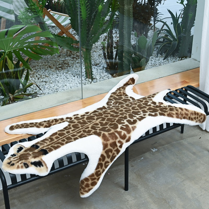 Graceful Giraffe Rug - Floral Fawna