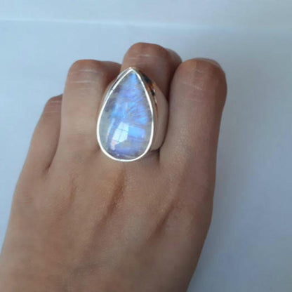 Water Drop Moonstone Ring - Floral Fawna