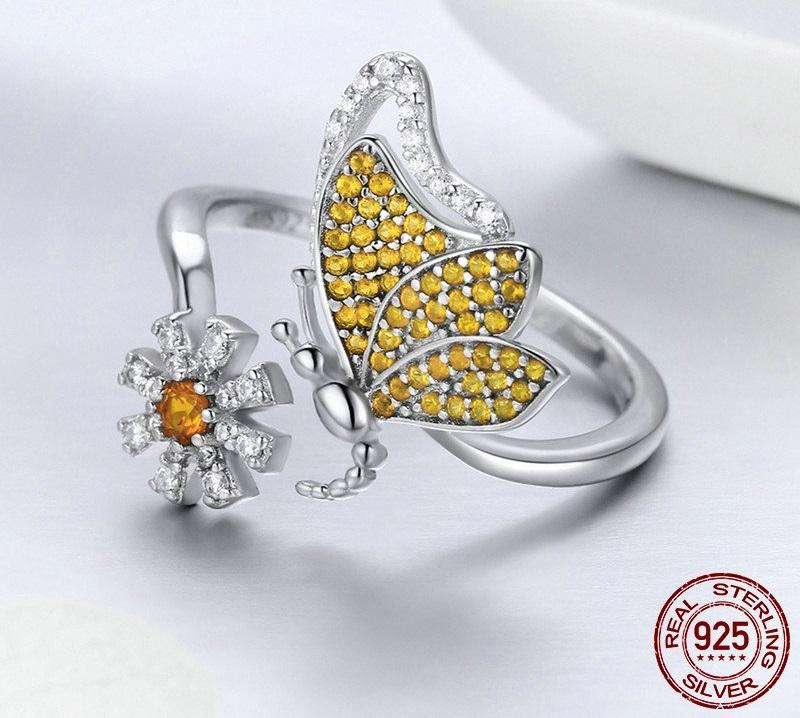 Butterfly &amp; Daisy Sterling Silver Ring - Floral Fawna