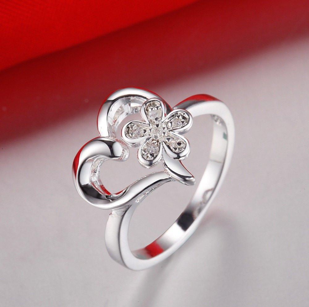 Crystal Flower Heart Ring - Floral Fawna