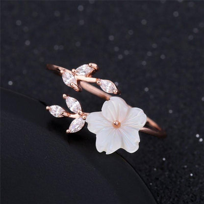 Dainty Flower Rose Gold Ring - Floral Fawna