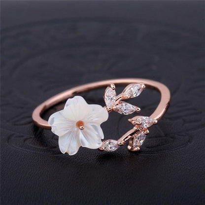 Dainty Flower Rose Gold Ring - Floral Fawna