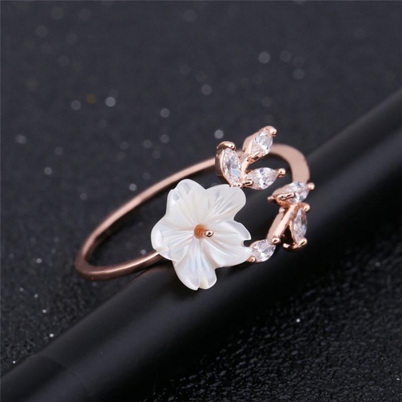 Dainty Flower Rose Gold Ring - Floral Fawna