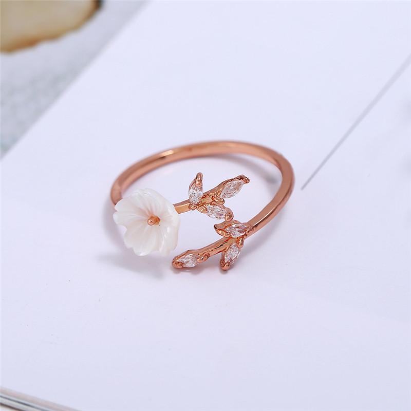 Dainty Flower Rose Gold Ring - Floral Fawna