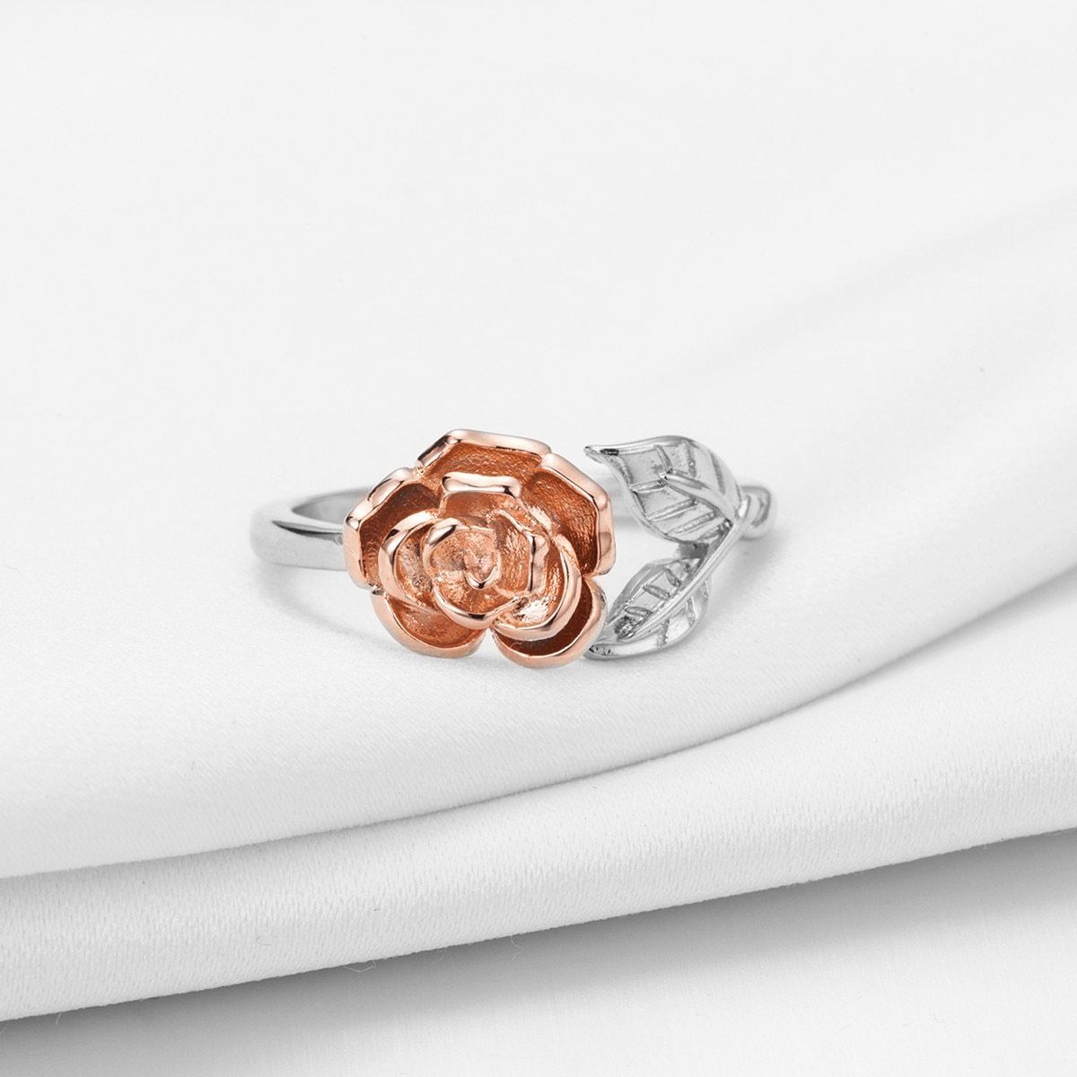 Delicate Rose Wrap Ring - Floral Fawna