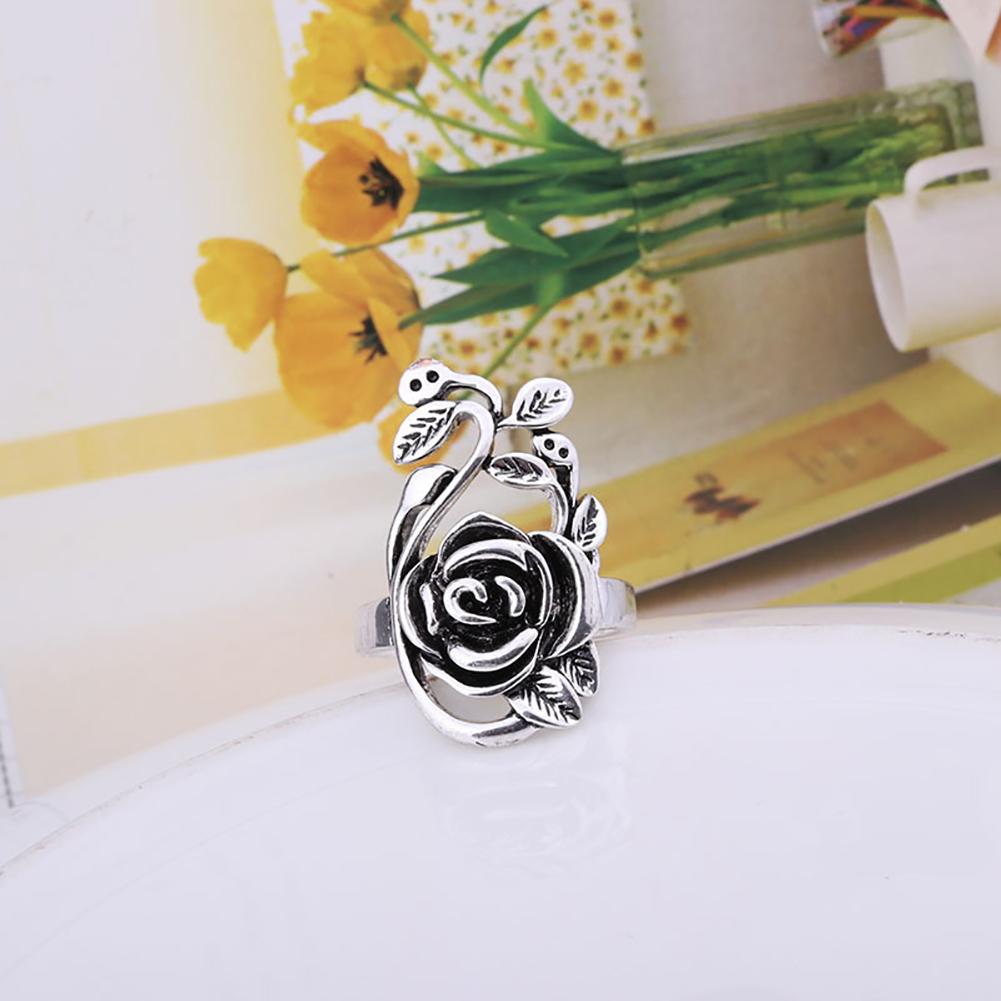 Gothic Style Rose Ring - Floral Fawna