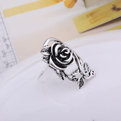 Gothic Style Rose Ring - Floral Fawna