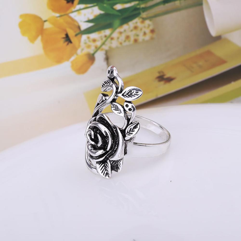 Gothic Style Rose Ring - Floral Fawna