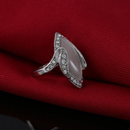 Retro Style White Moonstone Ring - Floral Fawna