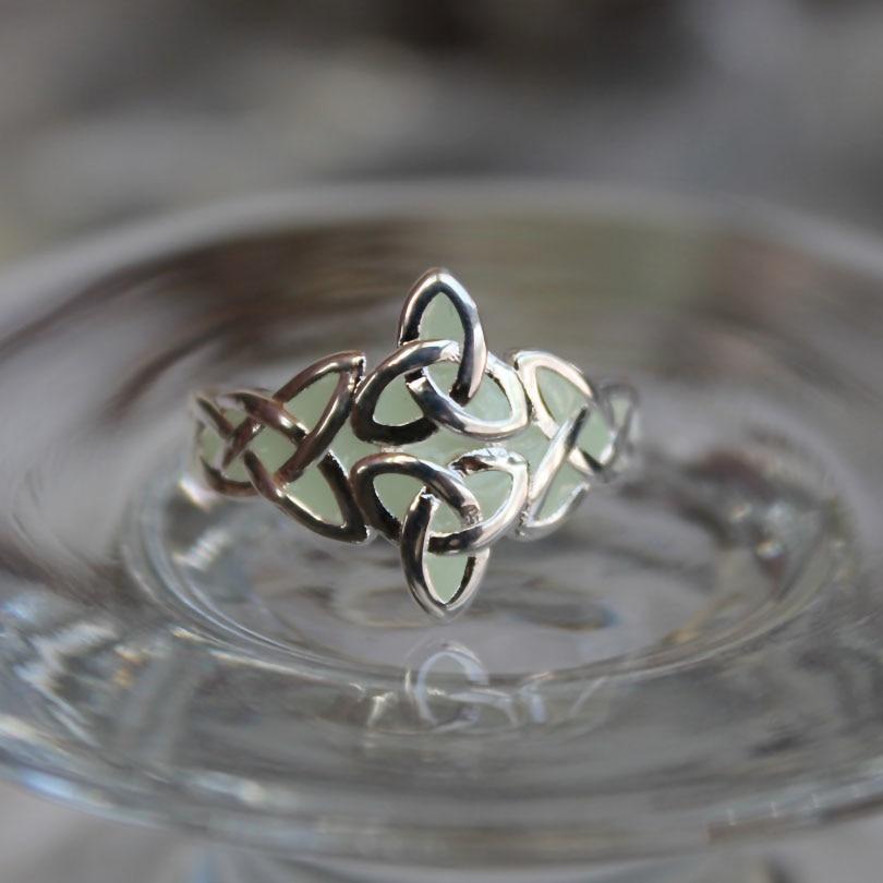 The Celtic Knot Glow In The Dark Ring - Floral Fawna