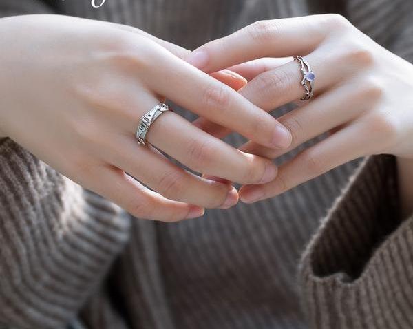 The Princess &amp; Knight Moonstone Rings - Floral Fawna