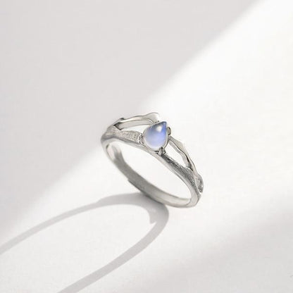 The Princess &amp; Knight Moonstone Rings - Floral Fawna