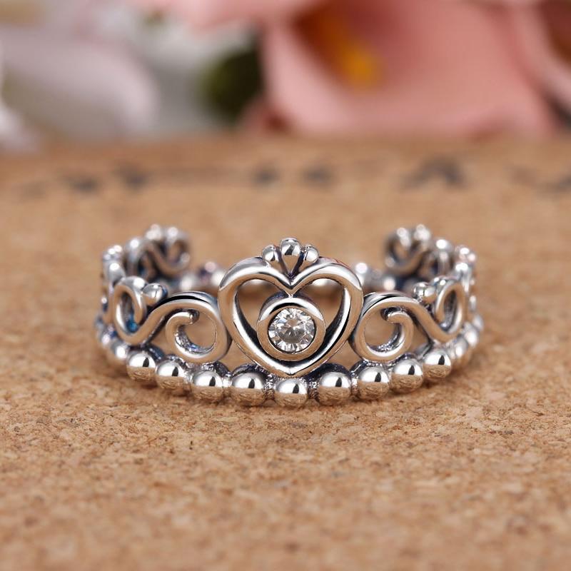 The Princess Tiara Ring - Floral Fawna